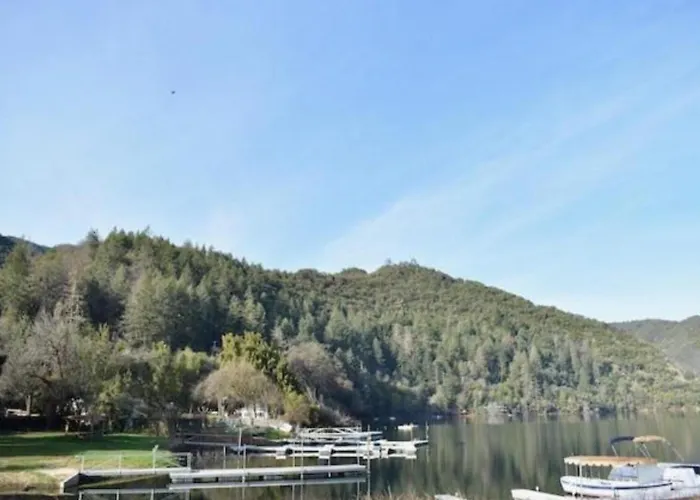 The Lodge At Blue Lakes