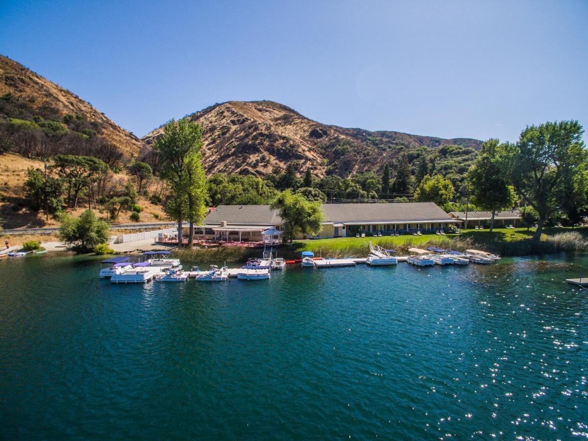 The At Blue Lakes Lodge
